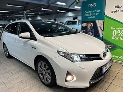 Toyota Auris 1,8 (99hk) Touring*1000kr/mån*EL&Bensin*B-kamre