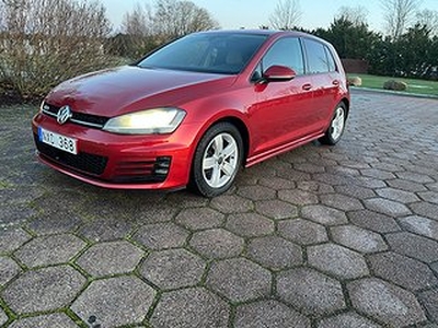 Volkswagen Golf 2.0 TDI,Aut, R line, Premium Plus,Dragkrok