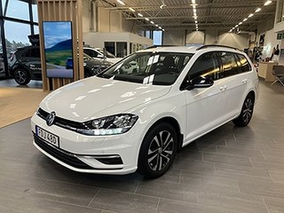 Volkswagen Golf Sportscombi 115hk 2019 Backkamera Dragkrok Carplay IQ-Drive från