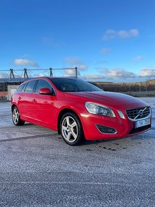 Volvo V60 T4F Momentum Euro 5, fullserv SÅLD