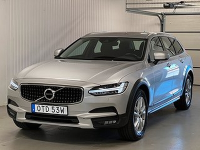 Volvo V90 Cross Country D4 AWD Nykamrem Euro 6 190hk 1-ägare/Bak-kam