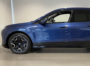 BMW iX xDrive40 Sportpaket H/K Adaptiv Farth. Drag fr 8937:-