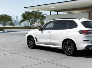 BMW X5 xDrive50e M Sport Innovation Drag DA Pro B&W