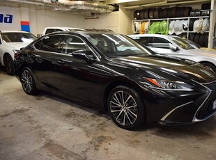 Lexus ES 300h 2.5 E-CVT Limited Edition ADAP-FART/SKINN/ NAV