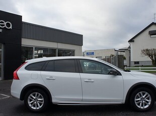 Volvo V60 Cross Country D4 AWD MOMENTUM AUT NAVI DRAG