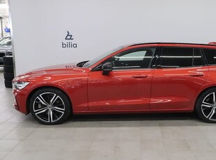 Volvo V60 Recharge T6 II R-Design | Pano | 360 | Harman Kardon