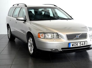 Volvo V70 2.5T Automat Kinetic Nybesiktigad