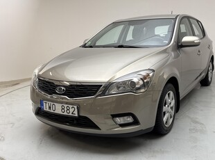 KIA Cee'd 1.6 5dr (126hk)