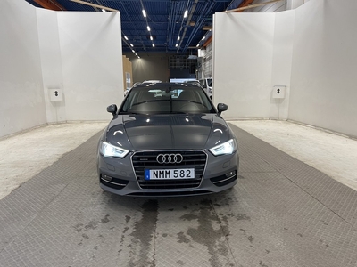 Audi A3 Quattro 1.8 TFSI 180hk Sensorer Navigation Välservad