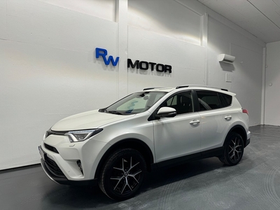 Toyota RAV4 2.0 4x4 152hk Dragkrok Backkamera