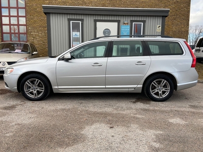 Volvo V70 D3 Momentum *Park-sensor/Drag*