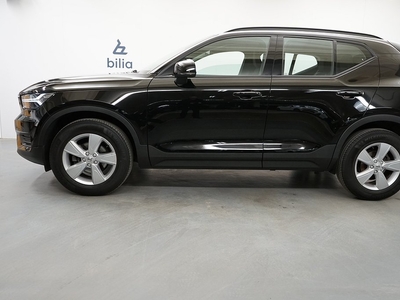 Volvo XC40 T2 FWD Momentum Core, on call