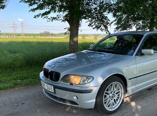 BMW 318 i, Svensksåld, Ny besiktigad u.a. Lågmil. M-fälgar