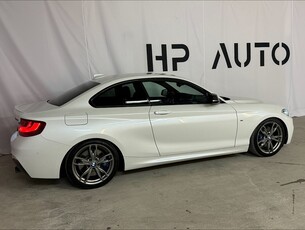 BMW M235 i xDrive M-Sport Navi H/K B-Kamera Sv-såld