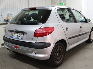 Peugeot 206 5-dörrar 1.6 XT / Besiktigad till 2024-12-31