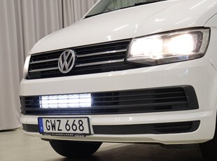 Volkswagen Caravelle TDI 150HK L2 9-Sits Drag Värmare Kamera