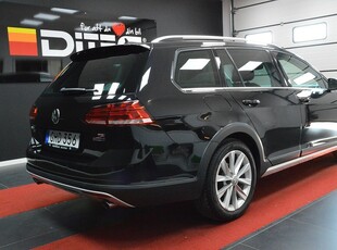 Volkswagen Golf ALLTRACK TSI Drag backkamera Värmare