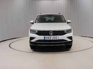 Volkswagen Tiguan 1.5 TSI 150hk Aut Drag Värmare Kamera