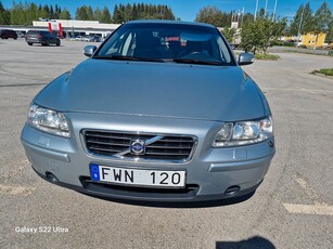 Volvo S60 2.4 Få Ägare 14000 Mil Superfin