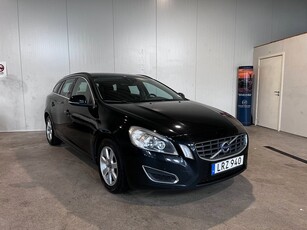 Volvo V60 D3 Momentum 163hk | Bes | Nyservad | Drag