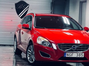 Volvo V60 D4 AWD Geartronic Momentum|D-värmare|Drag|