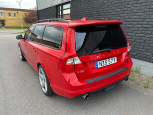 Volvo V70 2.5T Flexifuel Momentum, R-Design 231hk 13300mil