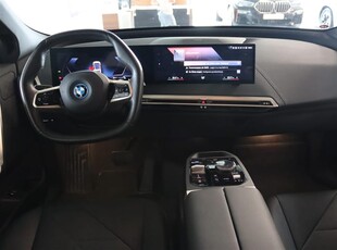 BMW iX xDrive40