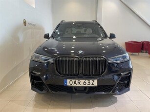 BMW X7 xDrive40d MHEV M Sport Dragkrok 7-Sits Panorama Värmare Head-Up