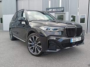 BMW X7 xDrive40i M Sport Svensksåld Pano Laser H/K 7 Sits