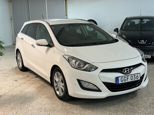 Hyundai i30 Kombi 1.6 CRDi Business / Keyless / B-kamera