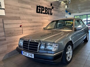 Mercedes E300Benz E 300 Automat | Taklucka | Svensksåld 1991, Sedan