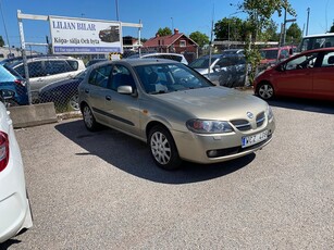 Nissan Almera 5-dörrar 1.8 Euro 4