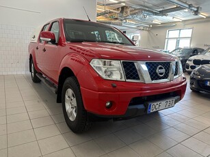 Nissan Navara Dubbelhytt 2.5 dCi 4x4 Exclusive Line Drag