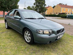 Volvo S60 2.4T AWD Business