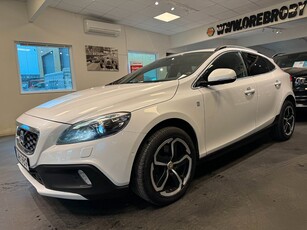 Volvo V40 Cross Country D3 Aut VOC Momentum Ocean Race 150hk