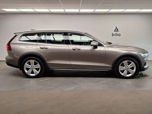 Volvo V60 Cross Country B4 AWD Diesel Adv NaviP Edt / Dragkrok / Läder