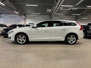 Volvo V60 D5 Plug-in Hybrid AWD Geartronic Momentum Euro 6