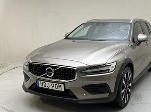 Volvo V60B4 Cross Country AWD Mildhybrid, Diesel 2022, Kombi