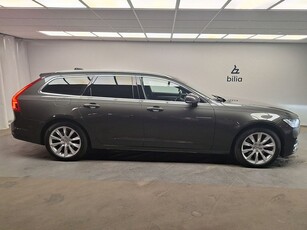 Volvo V90 T8 TE Momentum Advanced Edition