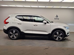 Volvo XC40 T2 FWD Momentum Advanced