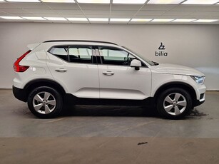 Volvo XC40 T2 FWD Momentum Core