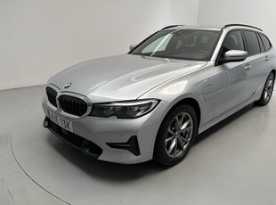 BMW 330e Touring, G21 (292hk)