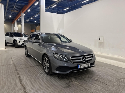 Mercedes-Benz E 220 T D-värme Drag Navi B-kamera 194hk