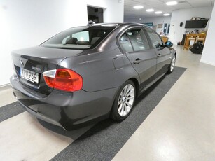 BMW 325 i Sedan Comfort, M Sport