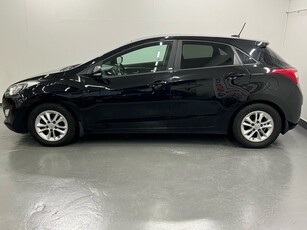 Hyundai i30 5-dörrar 1.6 CRDi Premium B-kamera/Navi/NyServ