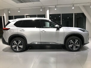 Nissan X-Trail Tekna | Skinnklädsel, 7-sits, 360° kamera HUD