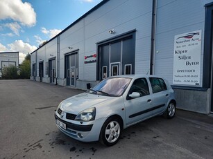 Renault Clio 5-dörrars Halvkombi 1.4 Privilege