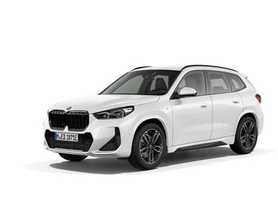 BMW iX1xDrive 30e M-sport Driving Assistant Plus Drag Värma 2023, SUV