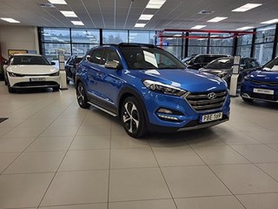 Hyundai Tucson 2.0 CRDi 4WD Premium | Drag | Värmare |