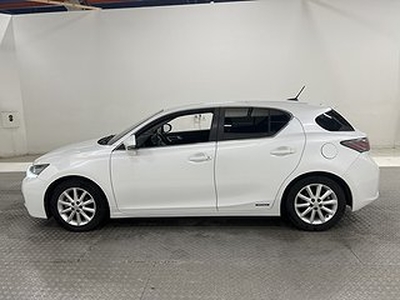 Lexus CT 200h 1.8 CVT 136hk Skinn B-kamera Navi Nyservad